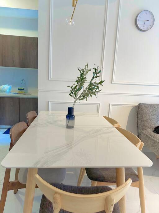 Netflix Two Bedroom Troika Kota Bharu Homestay 118 Esterno foto