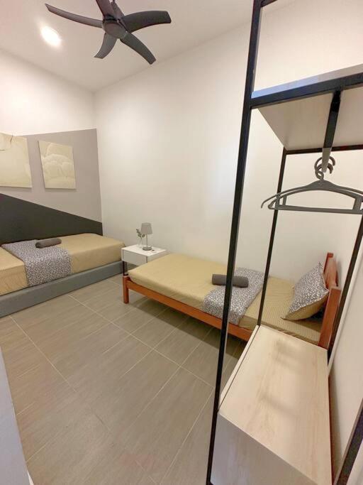 Netflix Two Bedroom Troika Kota Bharu Homestay 118 Esterno foto