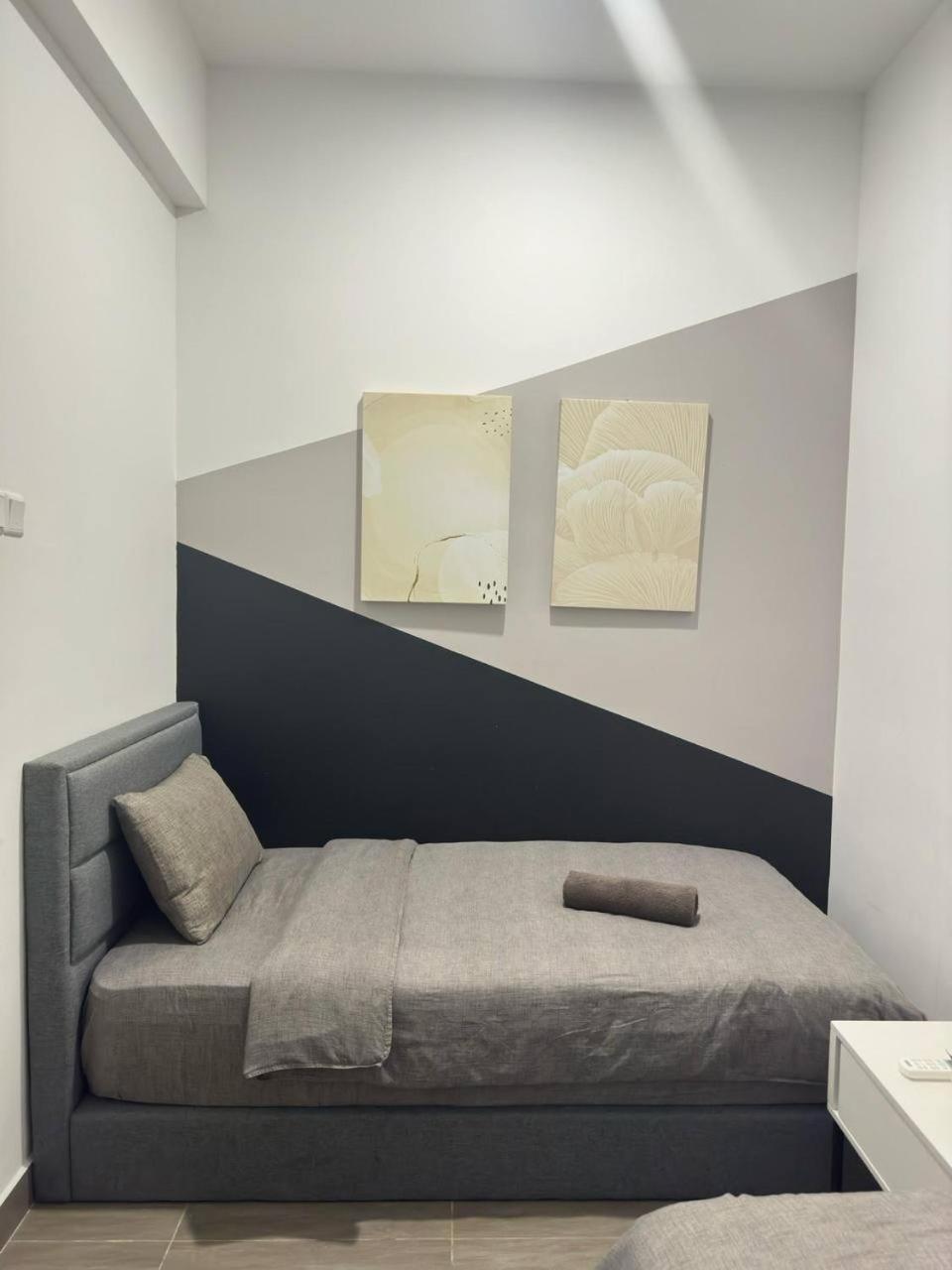Netflix Two Bedroom Troika Kota Bharu Homestay 118 Esterno foto